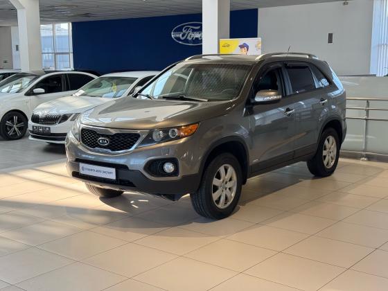 Kia Sorento 2.4 AT (175 л.с.) 4WD 2012