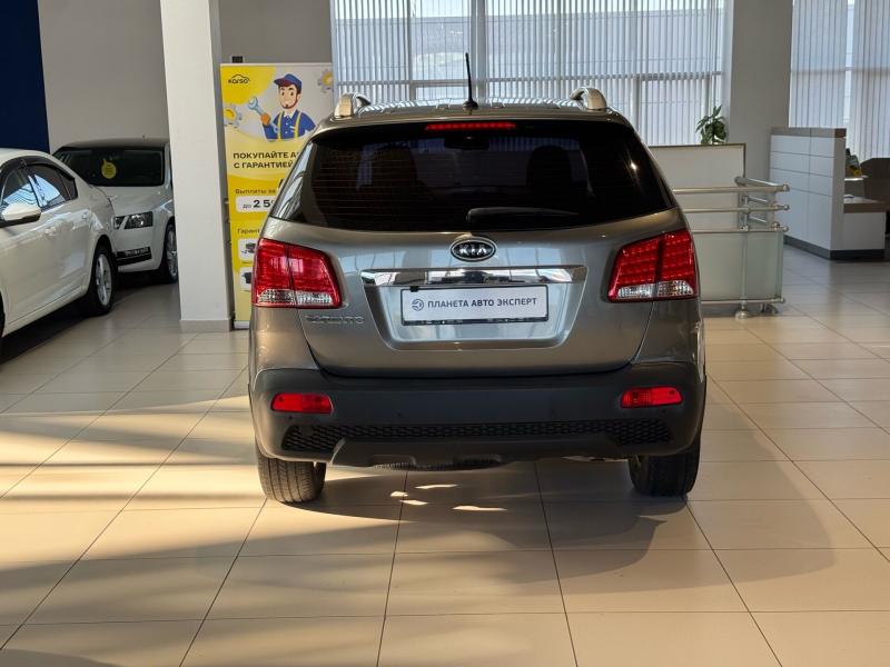 Kia Sorento 2.4 AT (175 л.с.) 4WD 2012