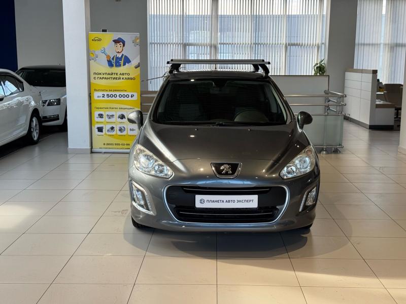 Peugeot 308 1.6 MT (120 л.с.) 2011