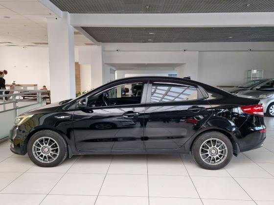 Kia Rio 1.6 AT (123 л.с.) 2017