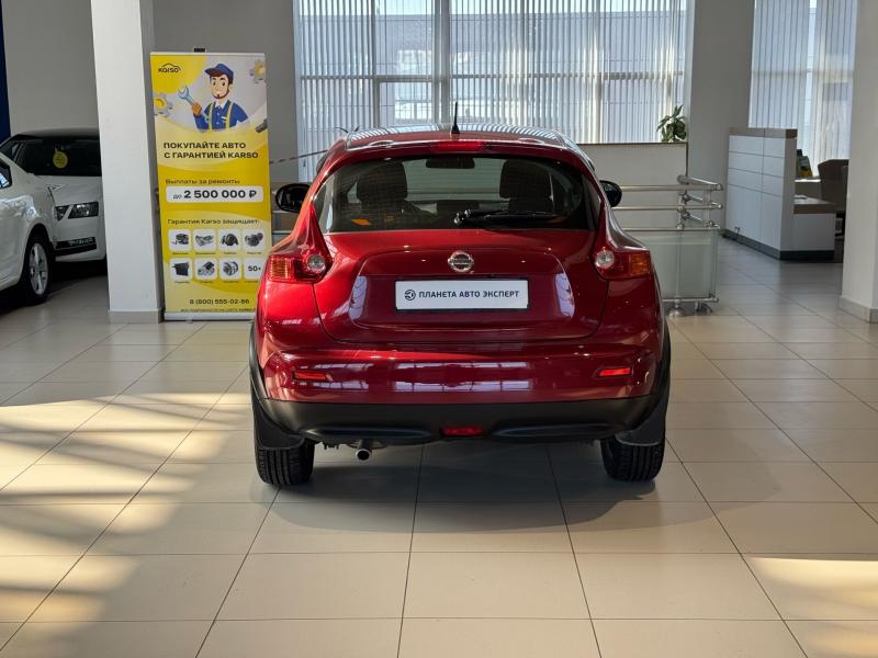 Nissan Juke 1.6 CVT (117 л.с.) 2012