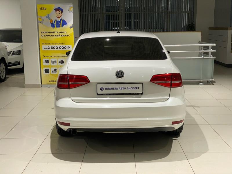 Volkswagen Jetta 1.6 MT (85 л.с.) 2015