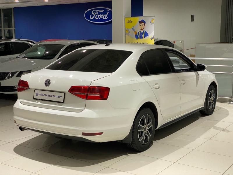 Volkswagen Jetta 1.6 MT (85 л.с.) 2015